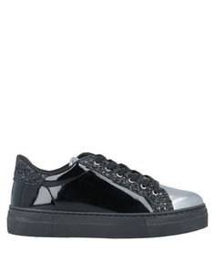 Низкие кеды и кроссовки Guess