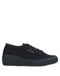 Низкие кеды и кроссовки Superga