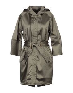 Легкое пальто Guess