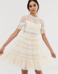 Кремовое декорированное платье миди с бантиком Needle & Thread bridal - Кремовый