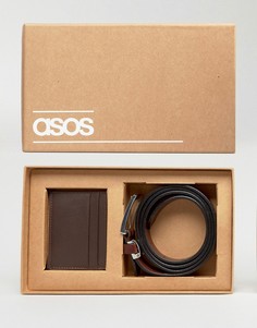 Подарочный набор с кожаным ремнем и визитницей ASOS - Коричневый