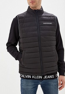 Категория: Утепленные жилеты Calvin Klein