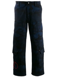 Valentino брюки карго с камуфляжным принтом