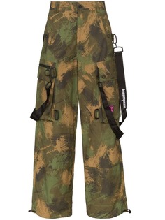Off-White брюки Camo широкого кроя с карманами карго