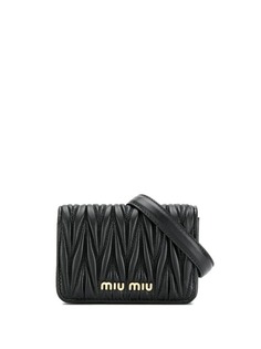 Miu Miu поясная сумка с металлическим логотипом