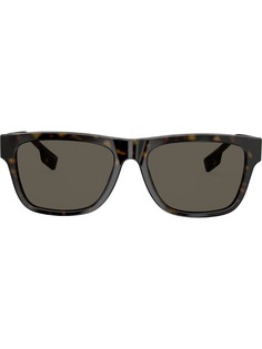 Burberry Eyewear солнцезащитные очки в квадратной оправе