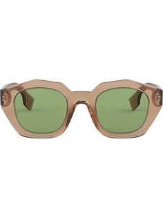 Burberry Eyewear солнцезащитные очки в оправе геометричной формы