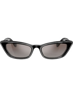 Miu Miu Eyewear солнцезащитные очки в декорированной оправе кошачий глаз