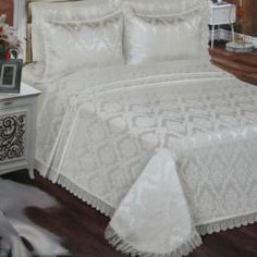 Пледы и покрывала Покрывало Carven домино 240х260+2 наволочки 60х80