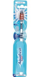 Средства по уходу за полостью рта Зубная щетка Aquafresh White & Shine Средняя Parodontax