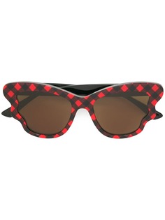 McQ Swallow солнцезащитные очки с отделкой в клетку Alexander McQueen