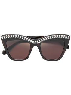 Stella McCartney Eyewear солнцезащитные очки Falabella в массивной оправе