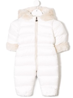 Moncler Kids комбинезон с меховой оторочкой