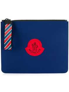 Moncler клатч с нашивкой логотипа