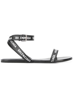 Balenciaga сандалии на плоской подошве
