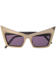 Linda Farrow солнцезащитные очки в заостренной оправе кошачий глаз