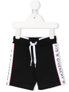 Givenchy Kids спортивные шорты с логотипом на лампасах