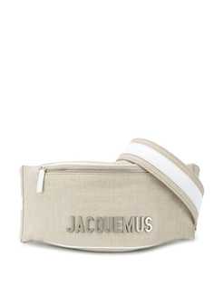 Категория: Сумки на пояс женские Jacquemus