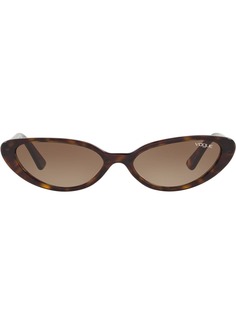 Vogue Eyewear солнцезащитные очки в овальной оправе
