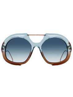 Fendi Eyewear солнцезащитные очки в массивной оправе с эффектом градиент