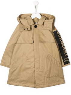 Burberry Kids парка с логотипом