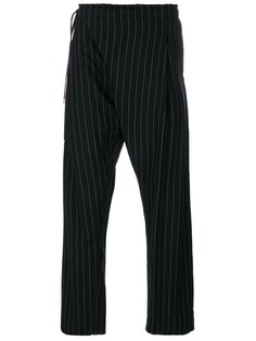 Takahiromiyashita The Soloist брюки в тонкую полоску с необработанными краями