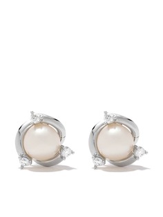 Yoko London серьги Trend из белого золота с бриллиантами и жемчугом