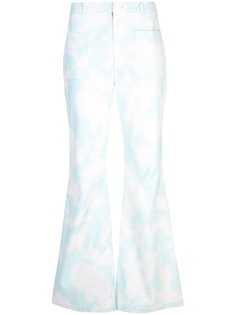 Cynthia Rowley расклешенные брюки James с принтом тай-дай