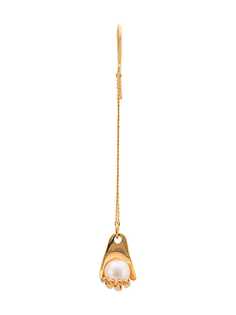 Vibe Harsløf long hand and pearl earring