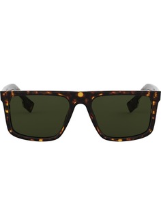Burberry Eyewear солнцезащитные очки в прямоугольной оправе