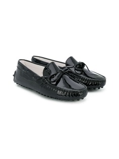 Tods Kids лоферы с отделкой Gommino