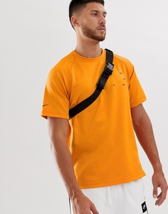 Оранжевая футболка Nike Tech - Оранжевый