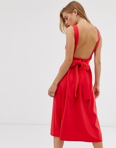 Короткое приталенное платье с глубоким вырезом на спине и бантом True Violet - Красный