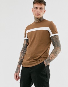 Коричневая футболка со вставками колор блок ASOS DESIGN - Коричневый