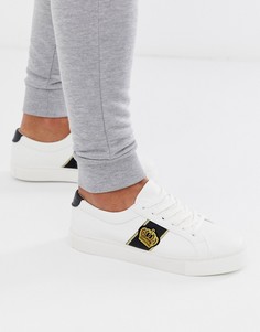 Белые кроссовки с вышитой короной на нашивке ASOS DESIGN - Белый
