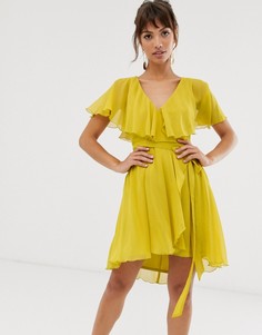 Платье мини с асимметричным краем и накидкой ASOS DESIGN - Зеленый