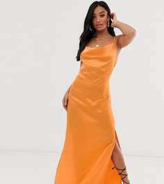 Оранжевое атласное платье миди на бретелях с разрезом у бедра Missguided Petite - Оранжевый