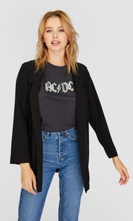 Однотонный пиджак из струящейся ткани Stradivarius