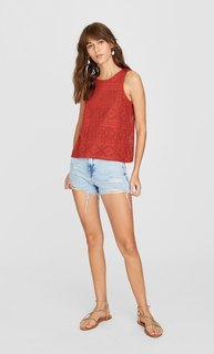 Топ с кружевом кроше без рукавов Stradivarius