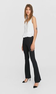 Однотонные трикотажные брюки клеш Stradivarius