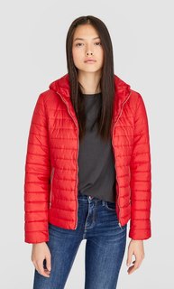 Куртка с наполнителем и капюшоном Stradivarius