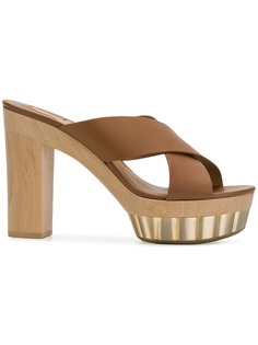 Salvatore Ferragamo босоножки на платформе с перекрестными ремешками