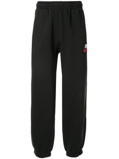 Supreme джоггеры из коллаборации с Nike