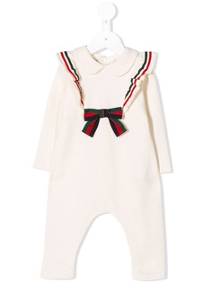 Gucci Kids ромпер с оборками и отделкой Web