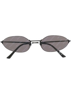 Balenciaga Eyewear солнцезащитные очки в овальной оправе с логотипом