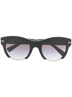 Valentino Eyewear декорированные солнцезащитные очки в оправе кошачий глаз