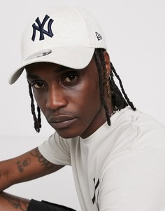 Серая трикотажная регулируемая кепка New Era 9Forty Essential NY - Серый