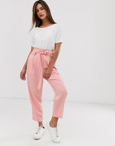 Суженные книзу брюки длиной до щиколотки с завязкой на талии ASOS DESIGN - Розовый