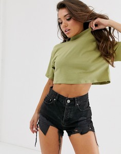 Укороченная футболка цвета хаки с высоким воротом ASOS DESIGN - Розовый