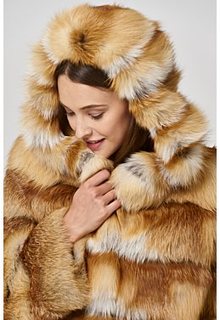 Шуба из меха лисы Fur Avenue